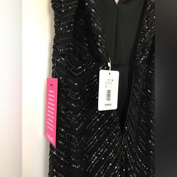 NWT! Gorgeous GB Black Sequin VNeck Floor Length Gown with Leg Opening Size Med - Picture 8 of 14